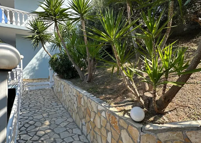 Kristoni Radhime Appartement *