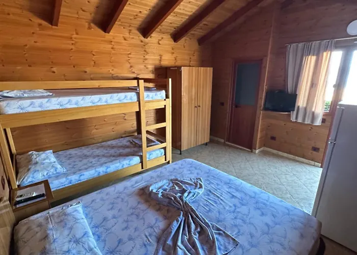 Kristoni Radhime * Vlorë