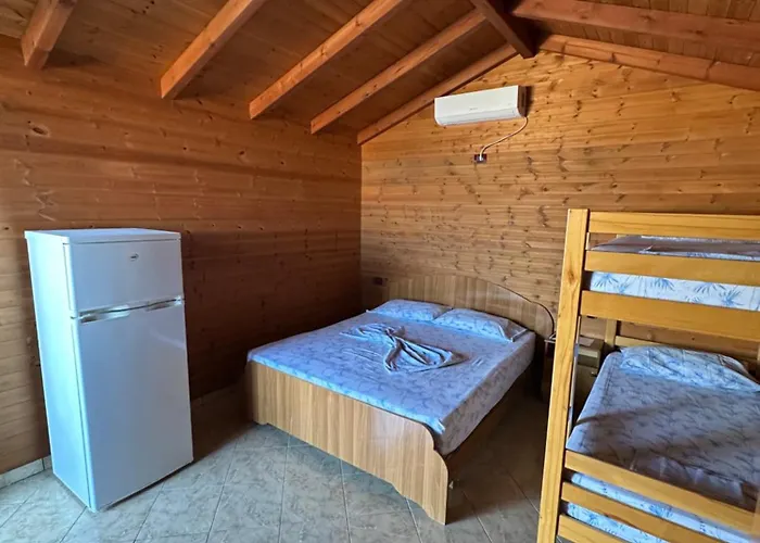 Kristoni Radhime * Vlorë