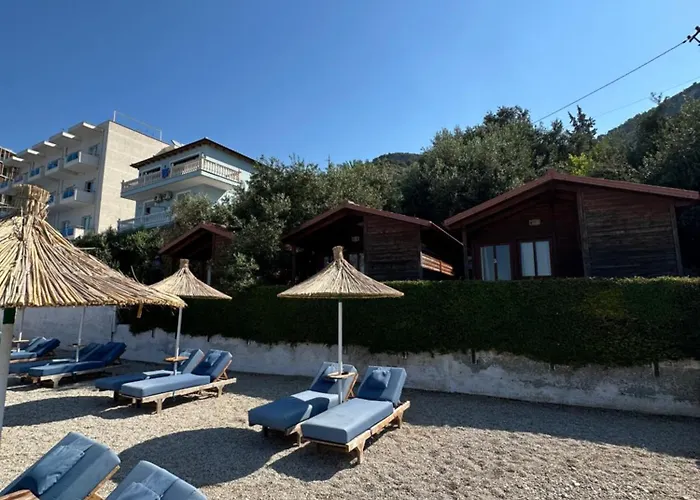 Kristoni Radhime 公寓 *